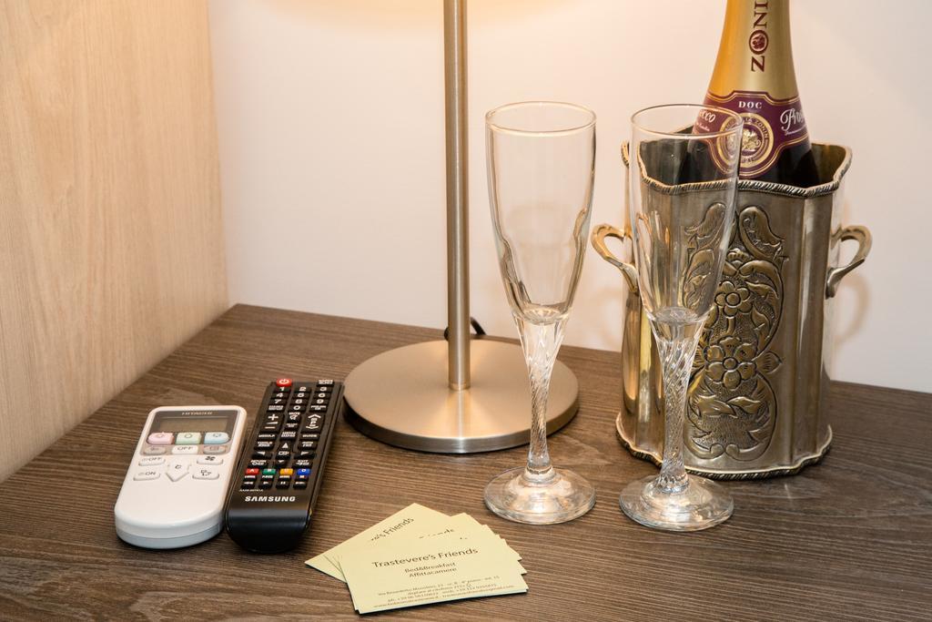 ตรัสเตเวเรส เฟรนด์ บีแอนด์บี Bed & Breakfast โรม ภายนอก รูปภาพ