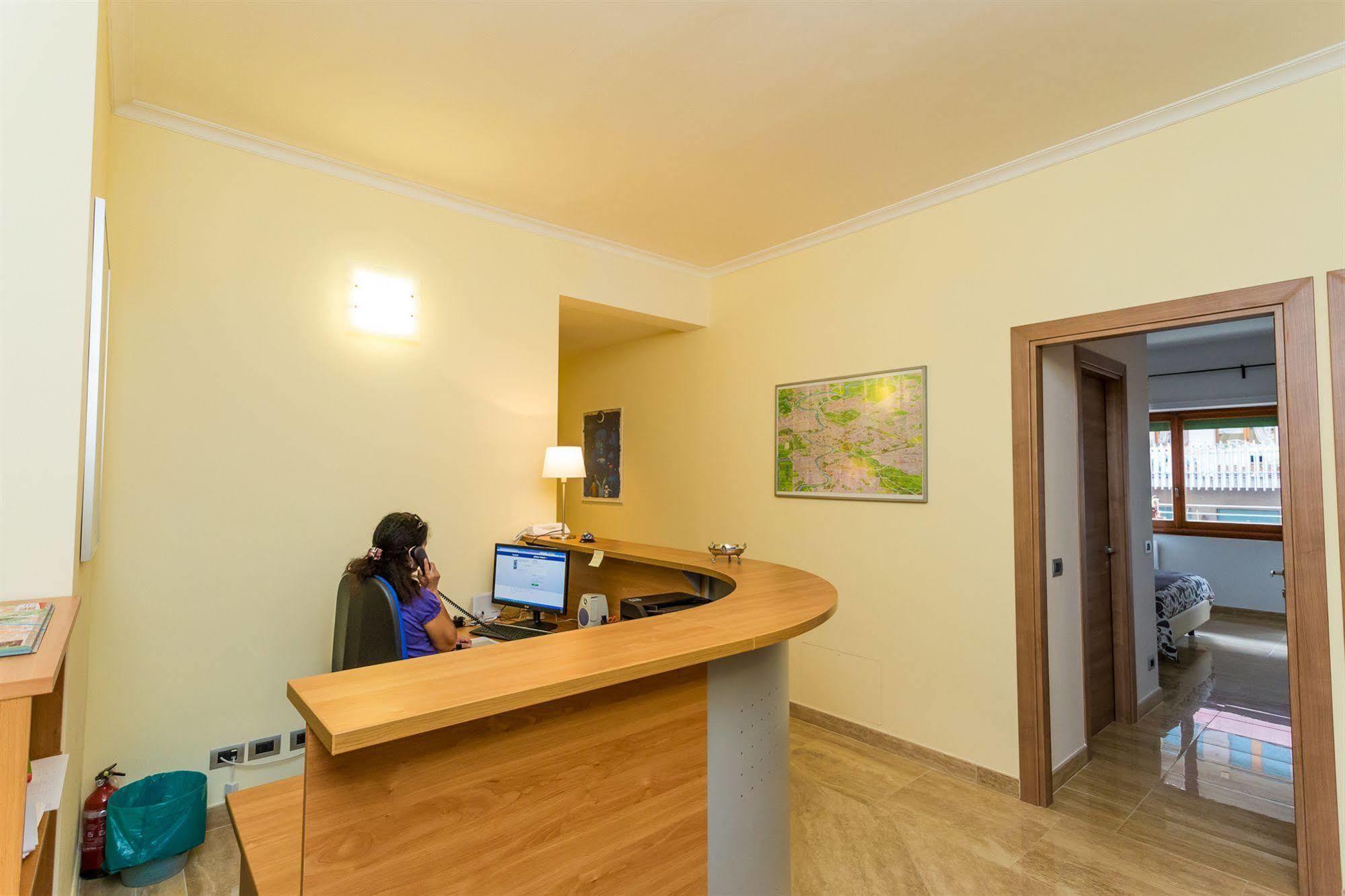 ตรัสเตเวเรส เฟรนด์ บีแอนด์บี Bed & Breakfast โรม ภายนอก รูปภาพ