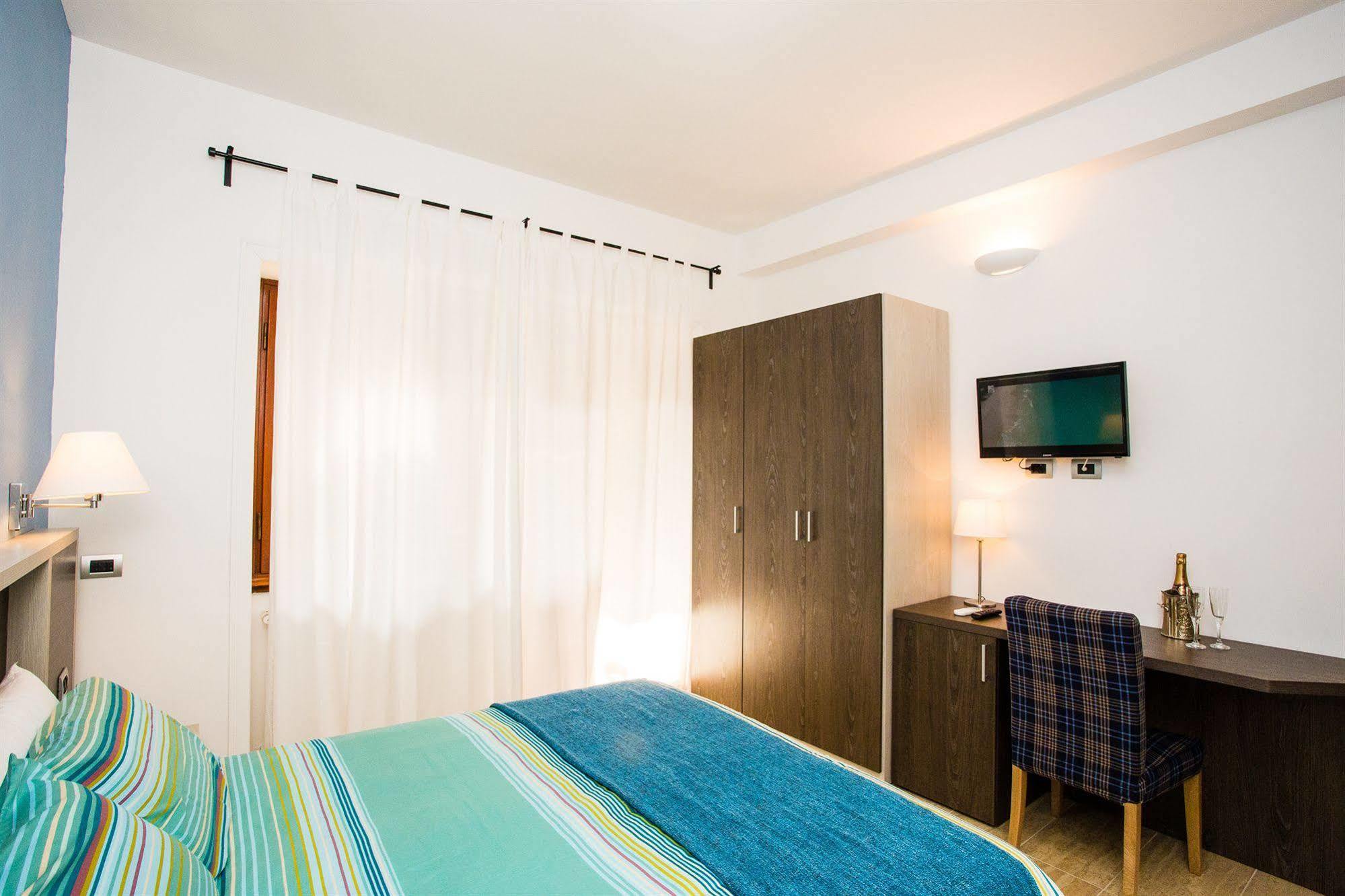 ตรัสเตเวเรส เฟรนด์ บีแอนด์บี Bed & Breakfast โรม ภายนอก รูปภาพ
