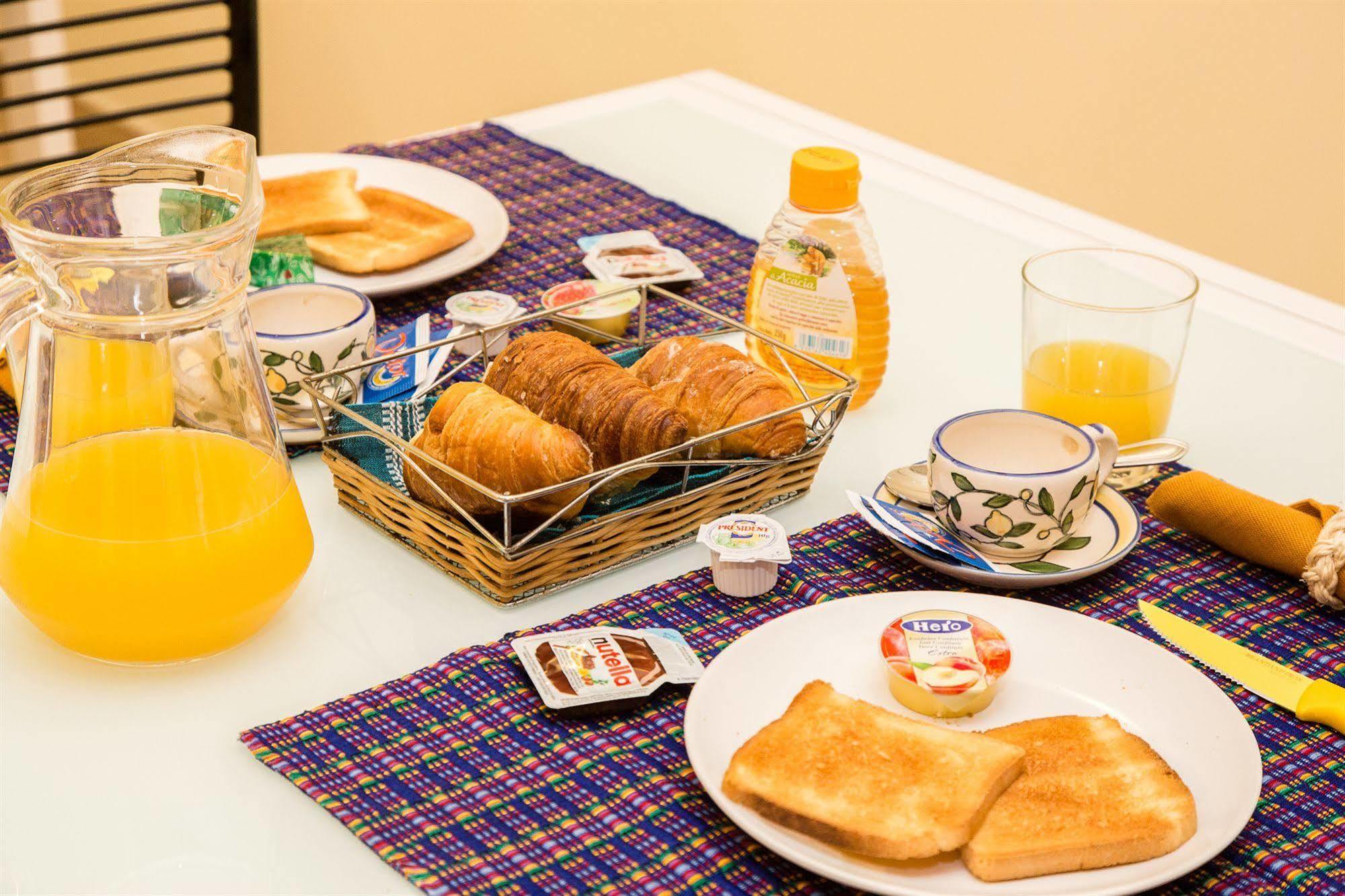 ตรัสเตเวเรส เฟรนด์ บีแอนด์บี Bed & Breakfast โรม ภายนอก รูปภาพ
