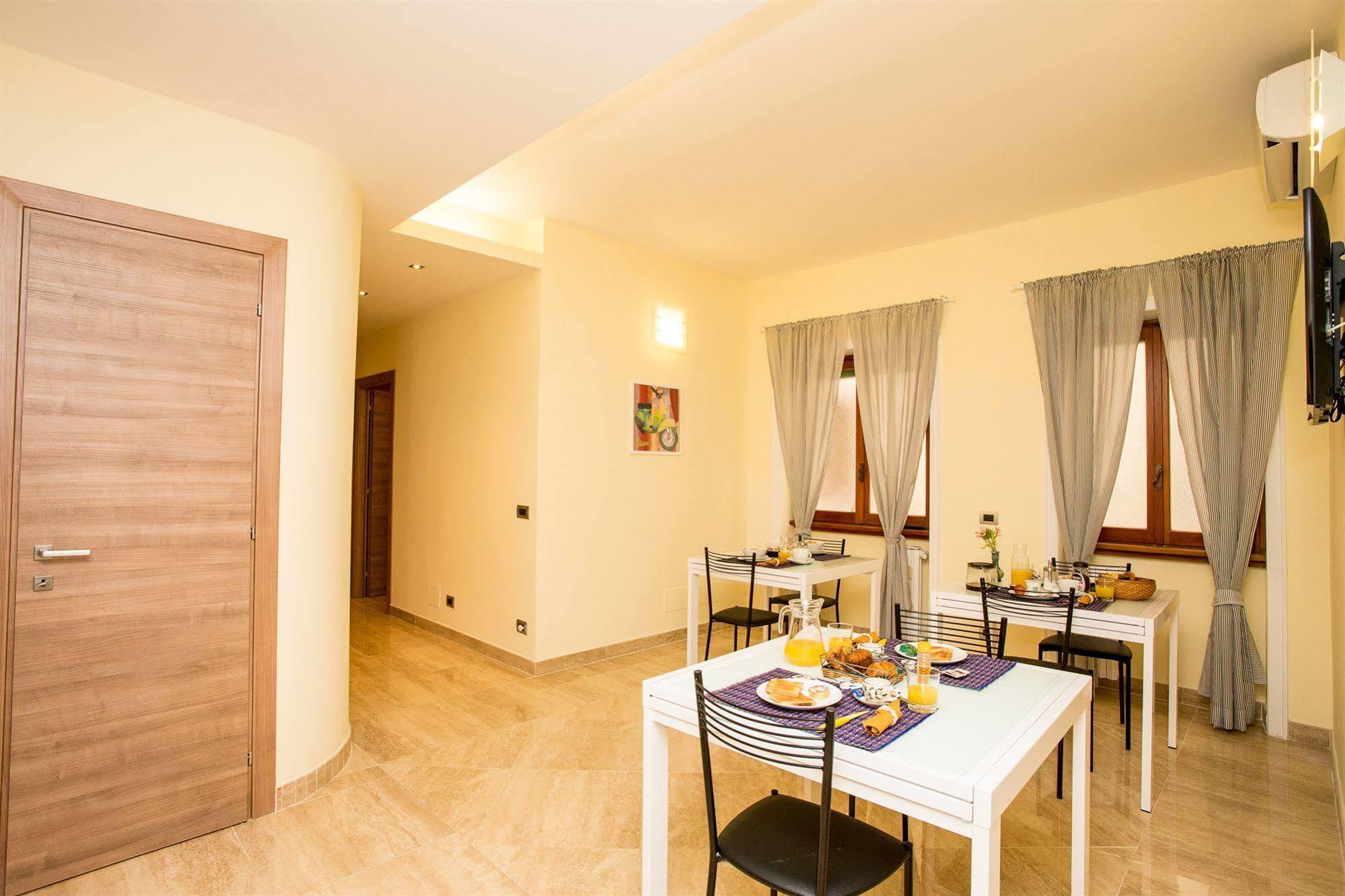 ตรัสเตเวเรส เฟรนด์ บีแอนด์บี Bed & Breakfast โรม ภายนอก รูปภาพ